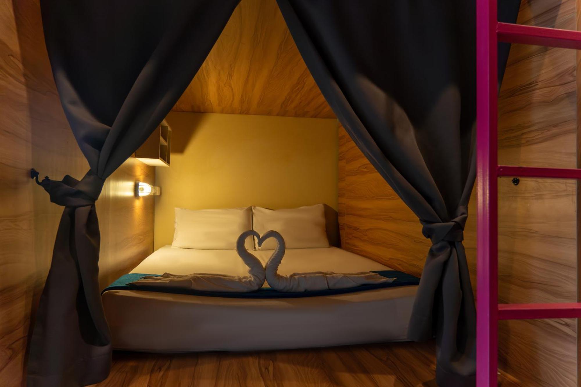 Slumber Surf Phuket Kata Hostel Εξωτερικό φωτογραφία