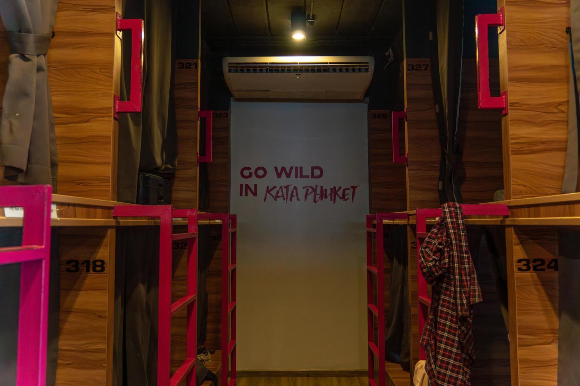 Slumber Surf Phuket Kata Hostel Εξωτερικό φωτογραφία